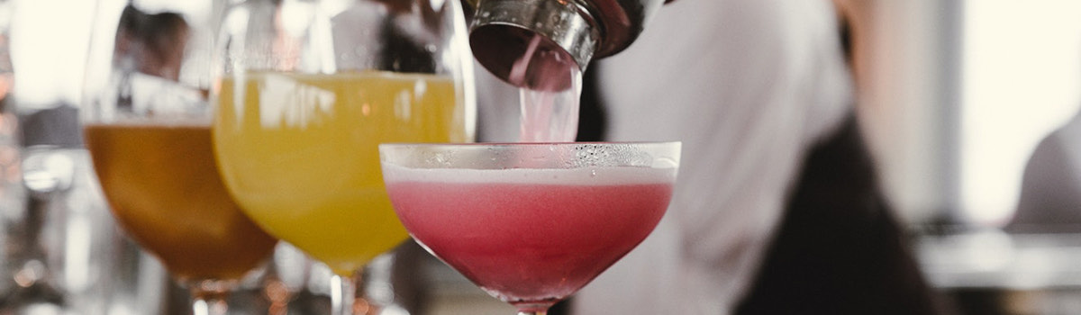 Vinos & coctelería · El Hornero